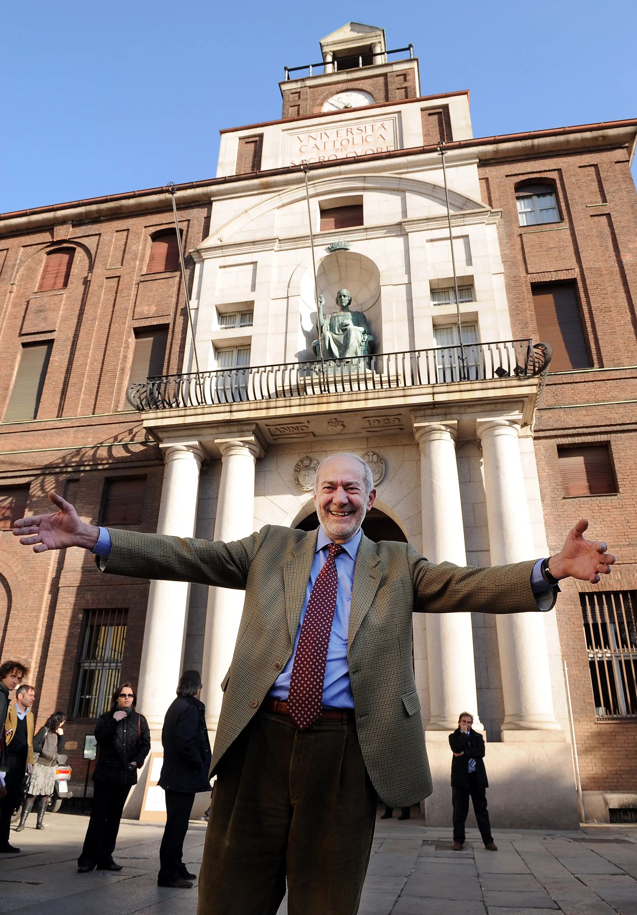 Mario Capanna: "Io, la rivoluzione, il sesso e la zappa. E la mia ultima utopia"