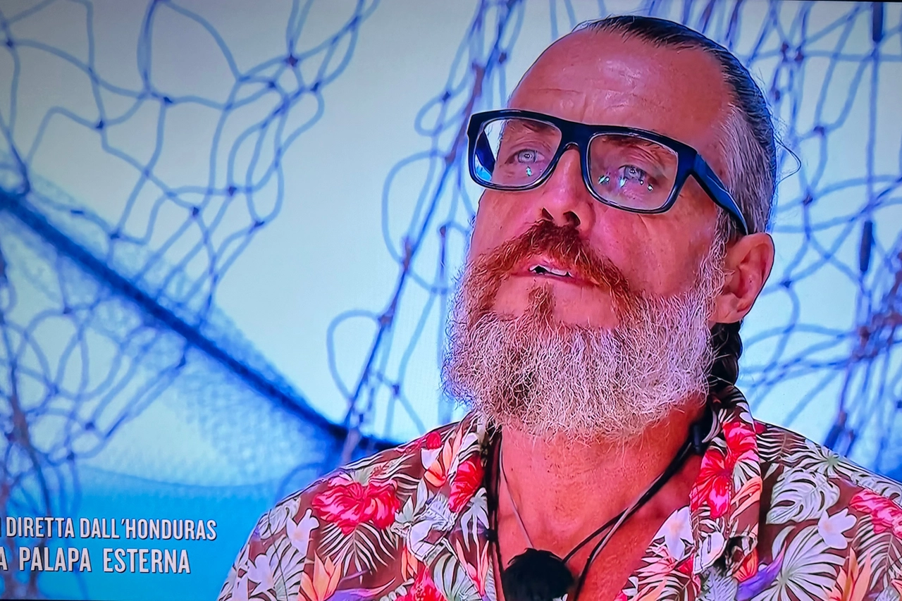 Mirko Frezza nella settima puntata dell'Isola dei Famosi 2025